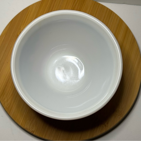 Vintage Pyrex Old Orchard Brown 401 Mixing Nesting Bowl, fruit pattern, 1.5 pint - Picture 5 of 10